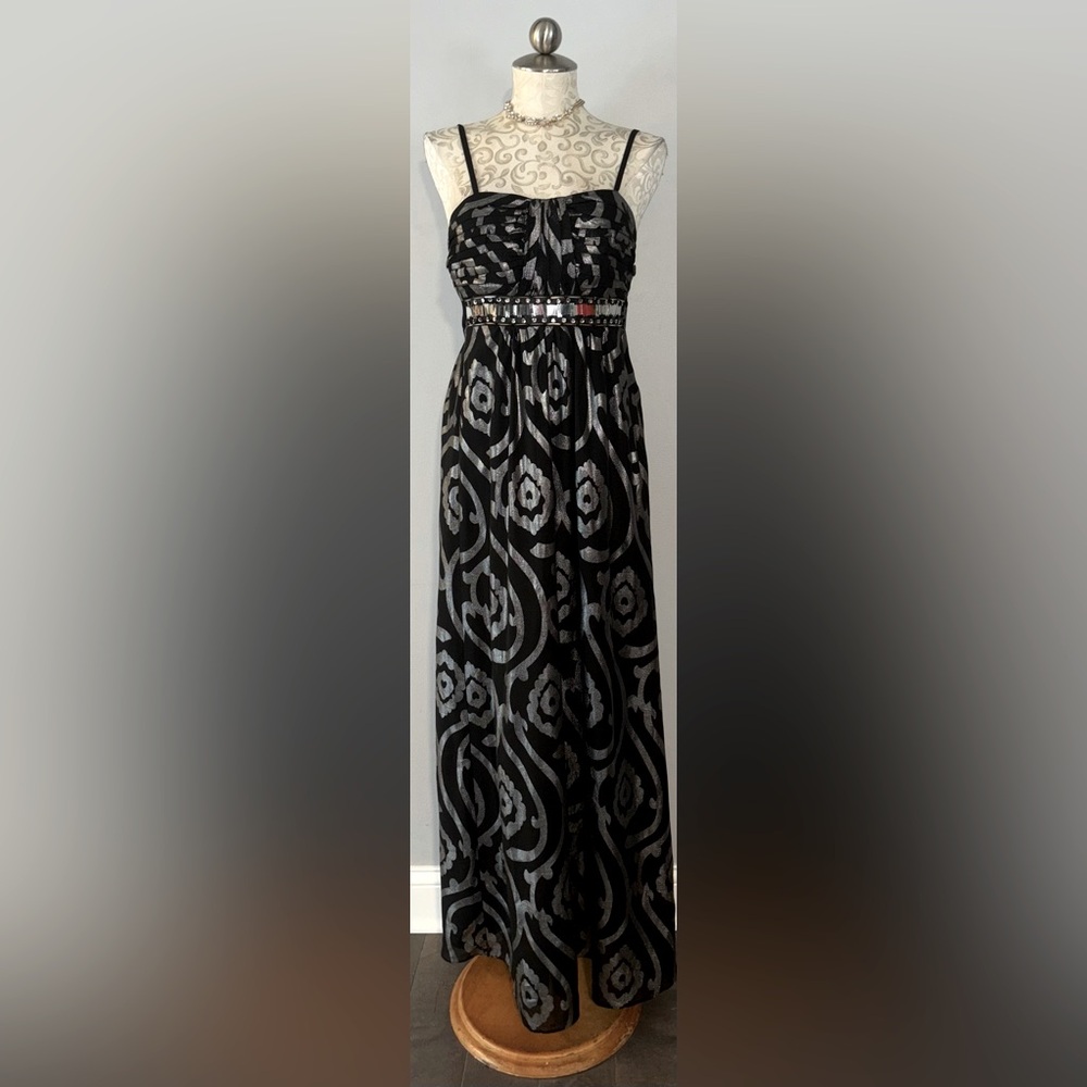 Robbie Bee Maxi Dress Size 6.  #C